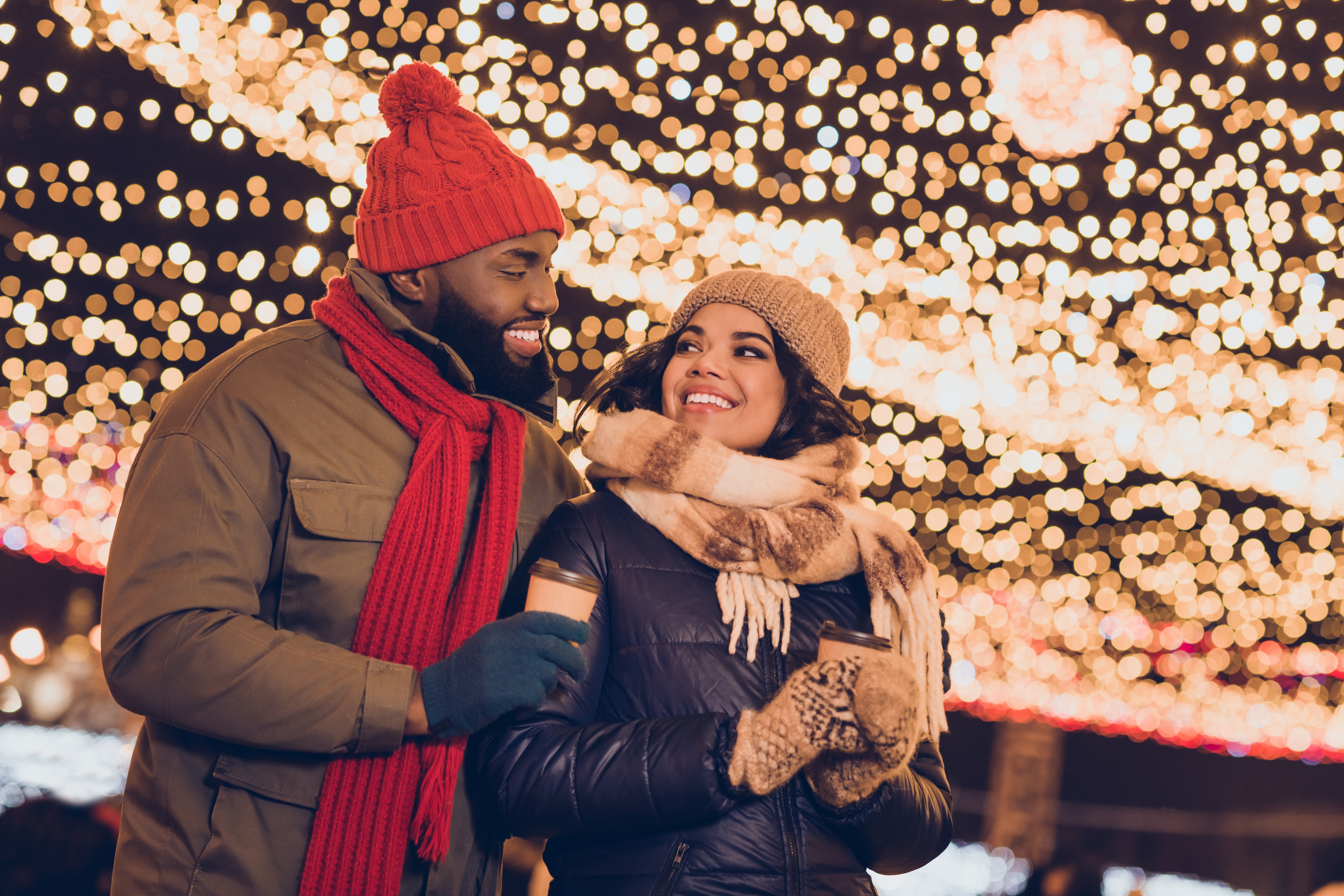 Photo,Of,Positive,Pretty,Boyfriend,Girlfriend,Dressed,Winter,Season,Outfits